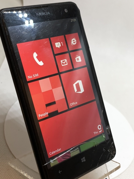 Defektes Nokia Lumia 625 – Schwarz Smartphone