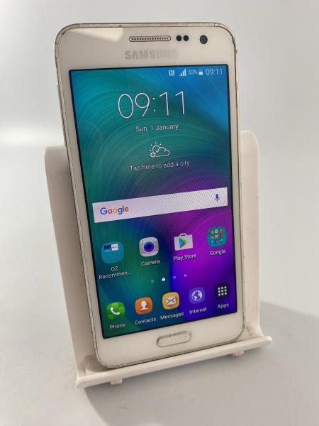 Samsung Galaxy A3 2015 weiß O2 Netzwerk 16GB 4,5″ Android Smartphone Defekt #C11