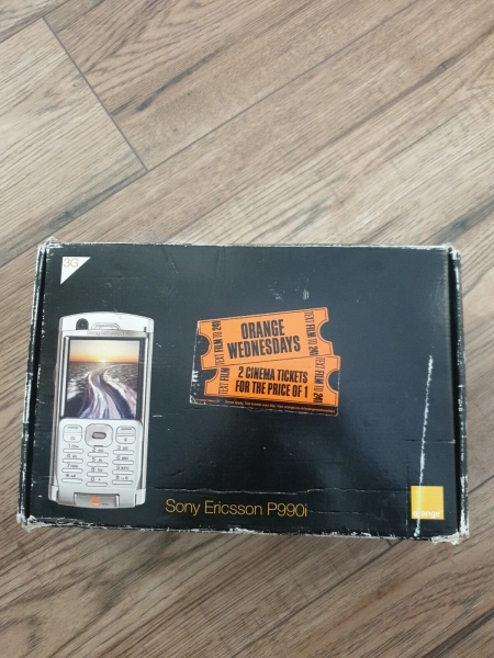 ORIGINAL VINTAGE Sony Ericsson P990i Premium Silber