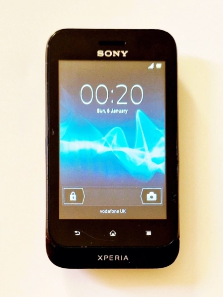 Sony Xperia Tipo ST21i schwarz (entsperrt) Smartphone in gutem Zustand