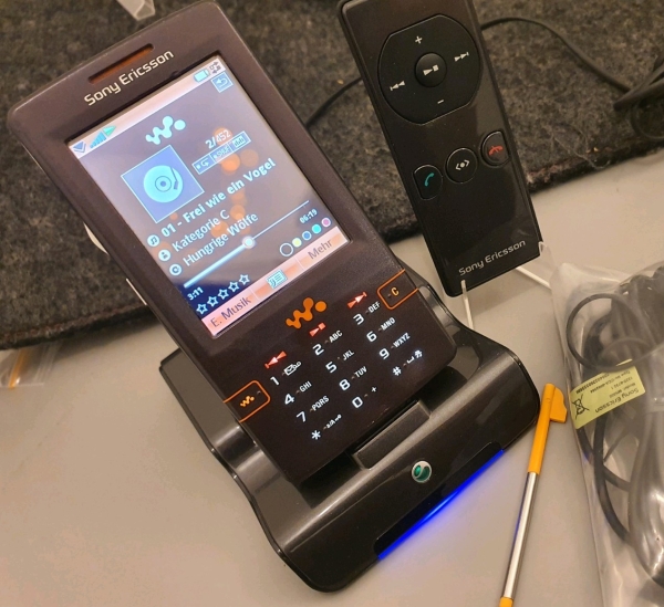 Sony Ericsson Walkman W950i – Mystic Purple Smartphone. Ohne Simlock Top Zustand