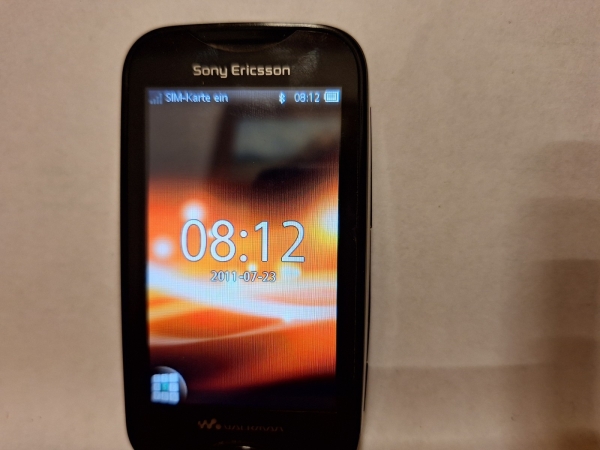 Handy Sony Ericsson Walkman  WT13i schwarz (Ohne Simlock) Smartphone