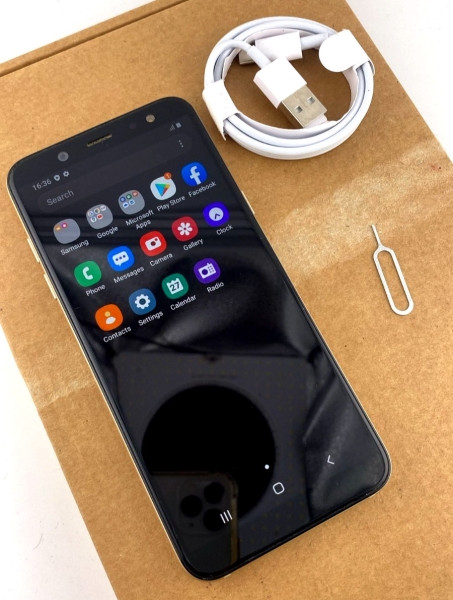 Samsung Galaxy A6 (2018) 32GB Gold 16MP entsperrt Android Smartphone A Zustand