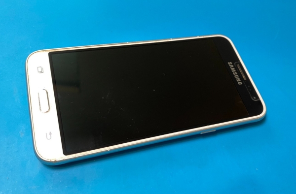Samsung Galaxy J3 (SM-J320FN) weiß, ungetestet, Ersatzteile / Reparaturen