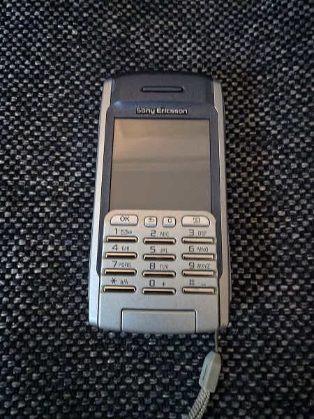 Sony Ericsson P900 – Urban Grey (Ohne Simlock) Smartphone