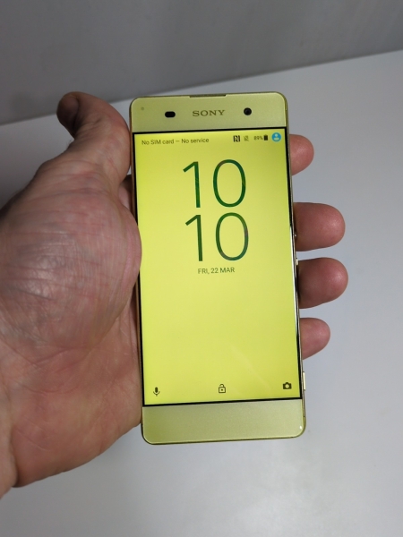 Sony Xperia XA (F3111) 16GB O2 Android Smartphone 16GB grau 2016