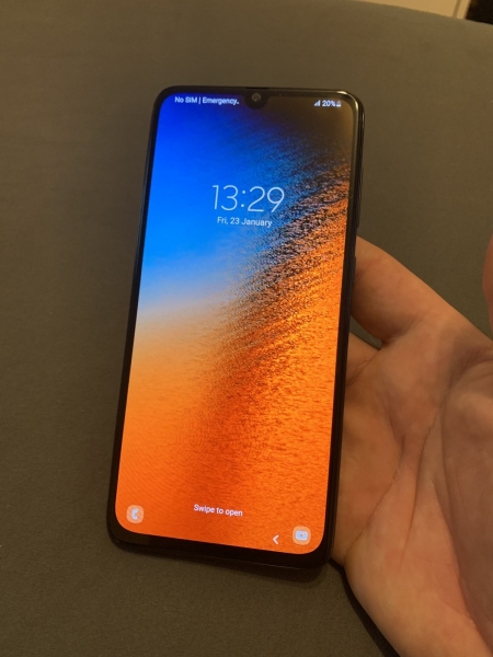 Samsung Galaxy A70 128GB SM-A705FN schwarz (entsperrt) Smartphone