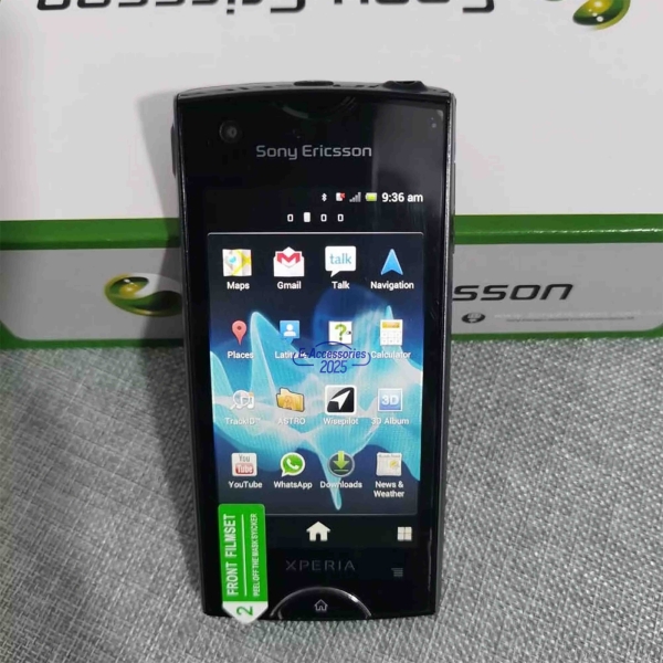 ST18i -Sony Ericsson Xperia ray ST18i- Unlocked 3G GSM Smartphone Black