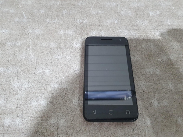 Alcatel Pixi 4 (4.0) 4034X Smartphone 4,0″ TFT 5MP Kamera 8GB/1GB Micro-SIM Pink