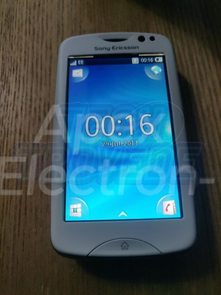 Sony Ericsson txt CK15i – White (Unlocked) Smartphone