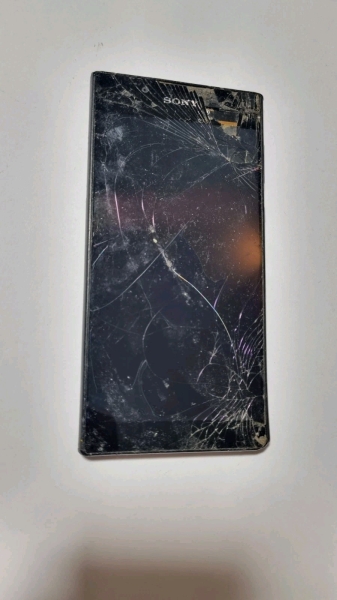 Sony  Xperia L1 G3311 – Schwarz (Ohne Simlock) Smartphone Displayschaden