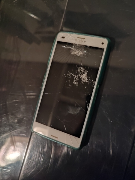 Sony Xperia Z3 Compact D5803 Smartphone (Ohne Simlock) Displayschaden sonst Ok