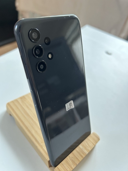 Samsung Galaxy A13 Android 14 Smartphone 64 GB Handy Top Zustand