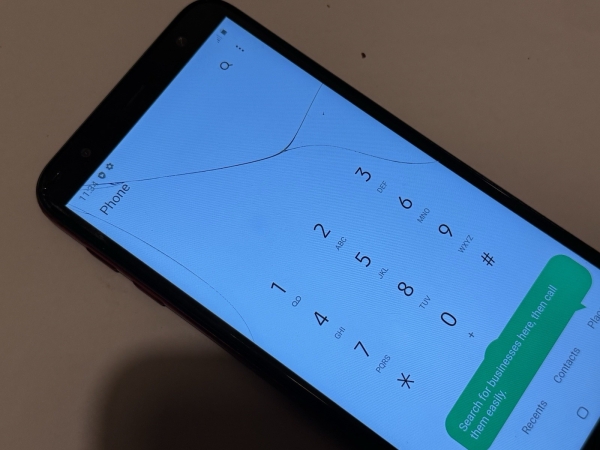 Samsung Galaxy J6 Plus Smartphone Schaden als Ersatzteil oder Reparatur.