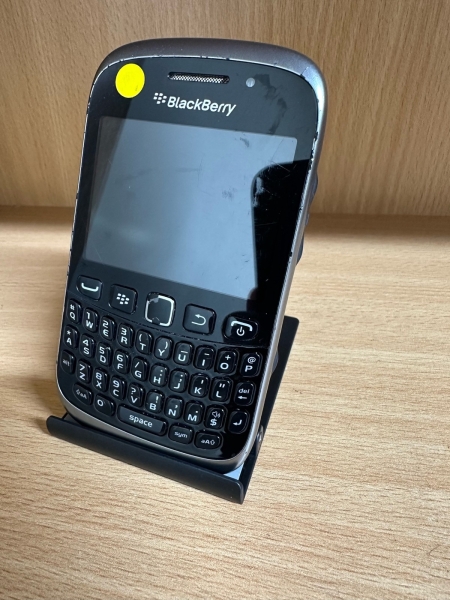BlackBerry Curve 9320 Black Unlocked QWERTY 3G Smartphone – Good Condition