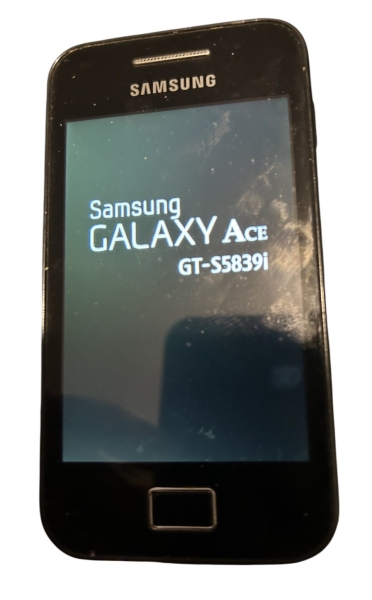 Samsung Galaxy Ace GT-S5839i Smartphone (Netz Vodaphone) – Schwarz