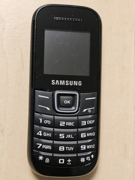 Samsung GT E1200i entsperrt Smartphone GSM, sehr guter Zustand, Vintage schwarz