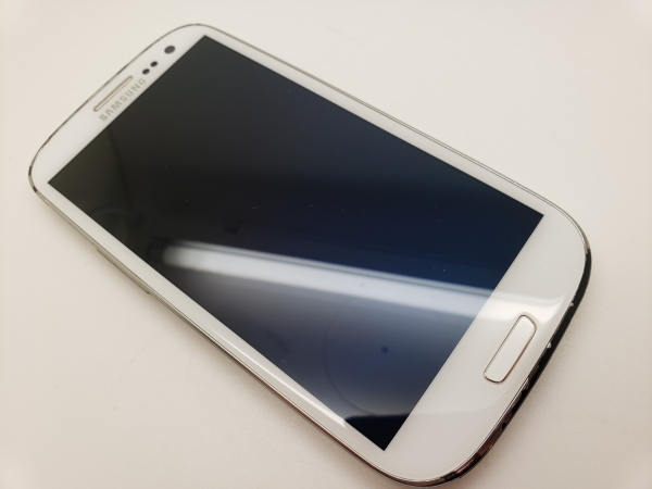 Sehr guter Zustand entsperrtes weißes Samsung Galaxy Neo S3 weiß Smartphone (GT-i9301)