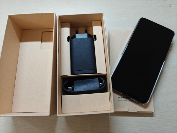 Motorola Motot Edge30 neo Smartphone (8/128 GB) | Black Onyx, inkl. Schutzcover