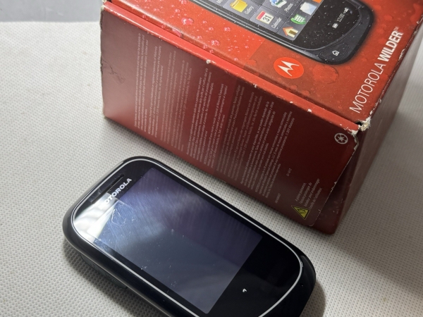 Motorola Wilder EX130 (entsperrt) Smartphone – schwarz