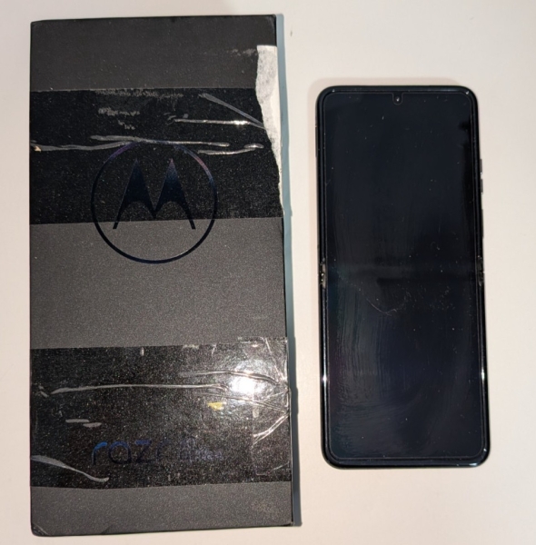Motorola Razr 40 Ultra Smartphone – Defekt