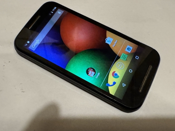 Motorola Moto E – XT1021 (entsperrt) – Smartphone schwarz