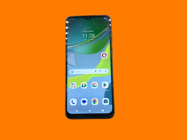 Motorola Moto E13 64GB/2GB Smartphone, Grau, Gebraucht, Zerkratzt, Beschädigt