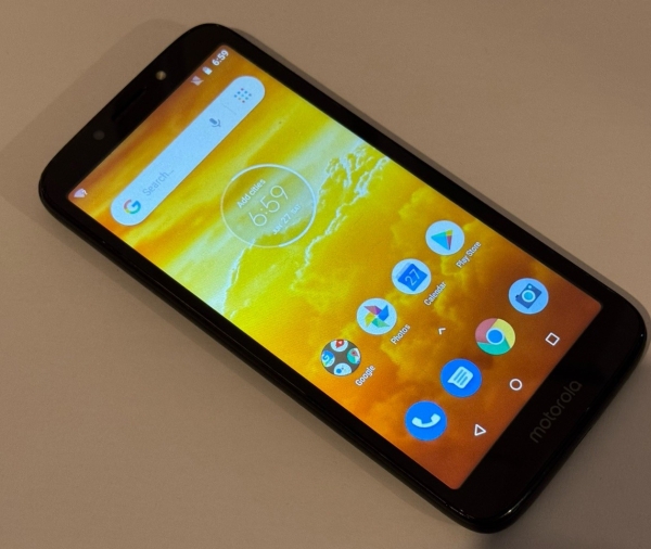 Motorola Moto E5 Play – XT1920 – 16GB – (entsperrt) – Smartphone