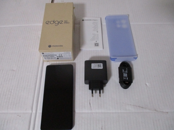 Motorola Edge 50 Pro Luxe Lavender Smartphone 512GB 12GB RAM PB1J0001SE-