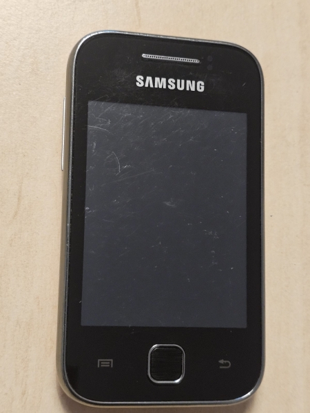 Samsung Galaxy Y Young Light Brown GT-S5360 entsperrt gelb/schwarz Smartphone