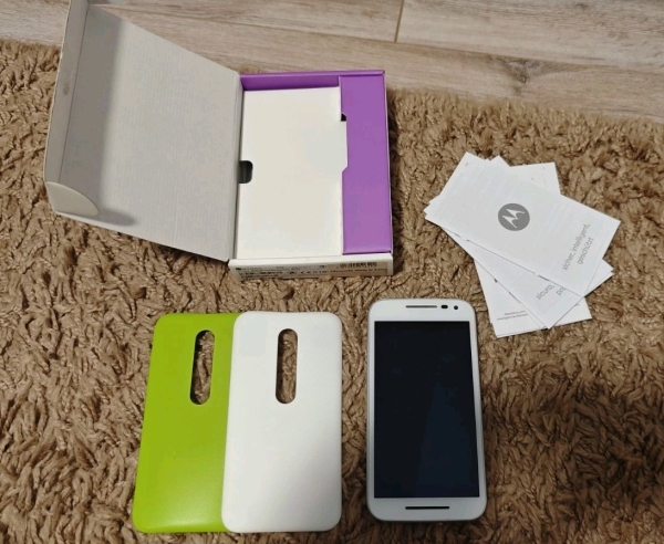 Motorola MOTO G3 – 8GB – Weiss (Ohne Simlock) Smartphone