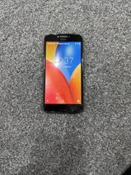 Motorola Moto E4 Plus grau 16GB Vodafone Android Touchscreen Smartphone gesprungen