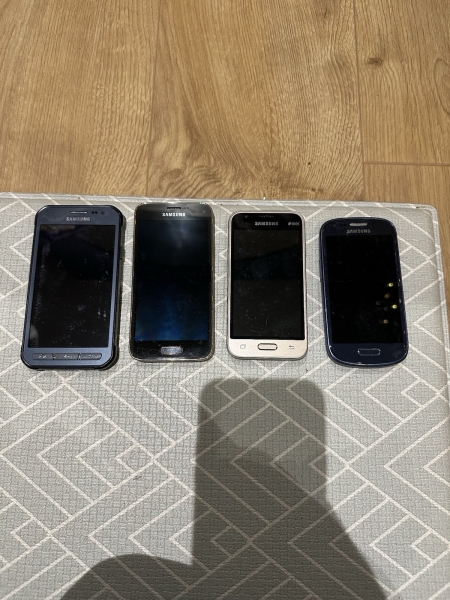 Restposten X4 Samsung Smartphones