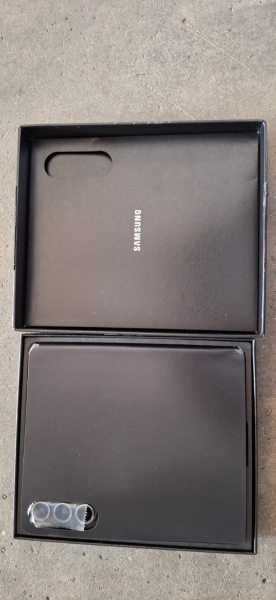 Samsung Smartphone Z-Fold SM-F946B/DS 12GB / 512GB Phantom Black B-Ware
