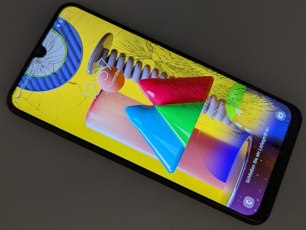 Samsung Galaxy M31 64 / 6GB Schwarz Black Android 12 Smartphone M315F DEFEKT!