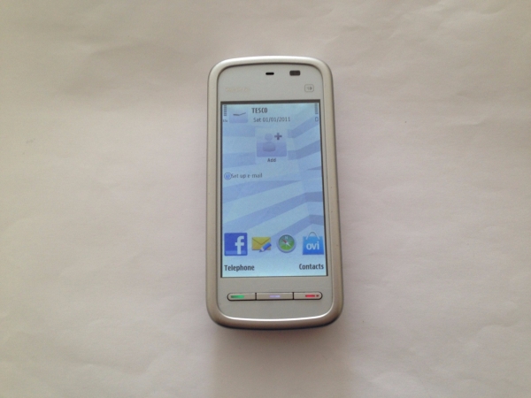 Nokia 5230 Smartphone (entsperrt) – Weiß/Rot