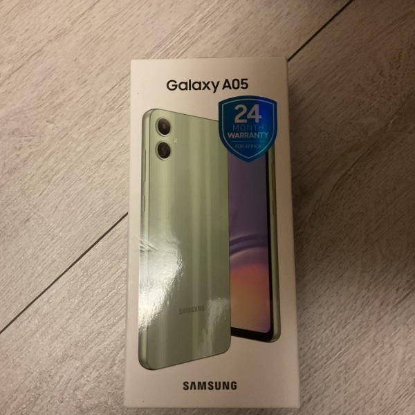Neu Samsung Galaxy A05 128GB 4G 2024 Dual-Sim entsperrt Android Smartphone UK