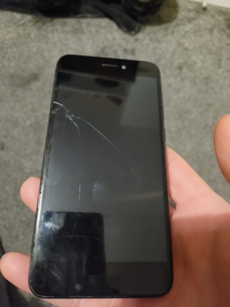 Huawei P8 Lite 2017 schwarz entsperrt 16GB 5,2″ 12MP 3GB Android Smartphone gesprungen