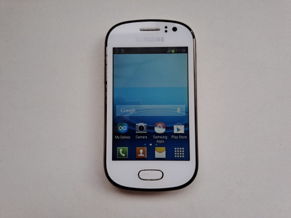 Samsung Galaxy Fame GT-S6810P – weiß (Netzwerk entsperrt) Smartphone