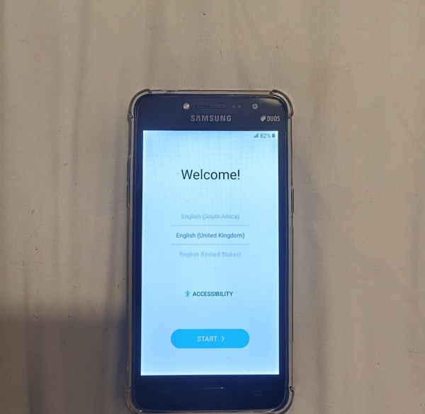 Samsung Galaxy Win Duos weiß entsperrt 8GB 4,5″ 5MP 1GB RAM Android Smartphone