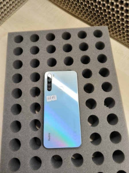 Xiaomi Redmi Note 8 4GB 64GB 6,5″ 48MP Silber Gebraucht Handy Smartphone