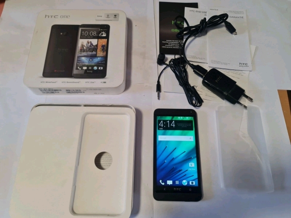 HTC  One M7 – 801N – 32GB – Schwarz Smartphone + OVP