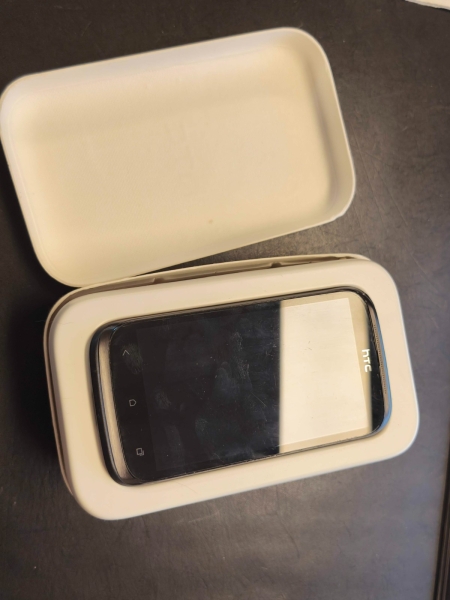 HTC Desire X – 4GB Weiß-Silber Android Smartphone gebraucht