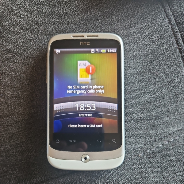 HTC Wildfire weiß entsperrt 512MB 3,2″ 5MP Android Smartphone defekt