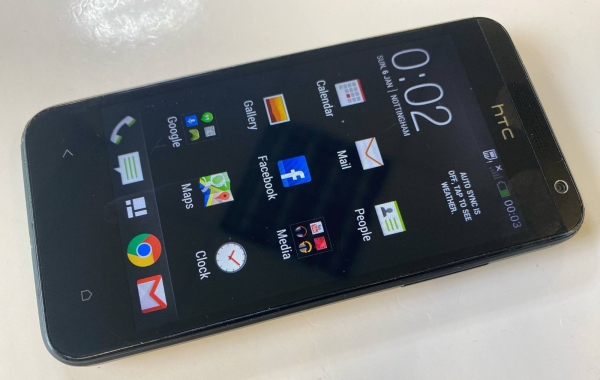 HTC Desire 300 – Smartphone – entsperrt – schwarz 4GB Android 4.1