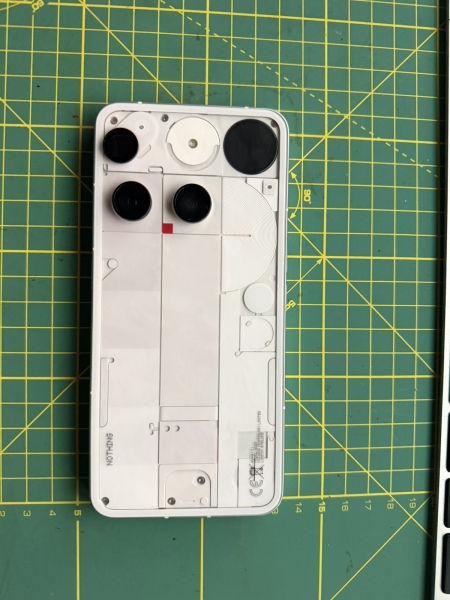 Nothing Phone (3) 256GB Smartphone in grau, 12GB RAM – unbenutzt & entsperrt