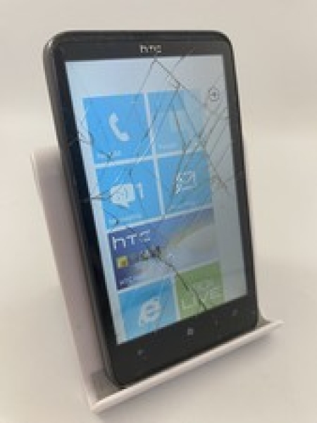 HTC HD7 schwarz entsperrt 4,3″ 16GB 5MP Kamera Windows Smartphone gesprungen