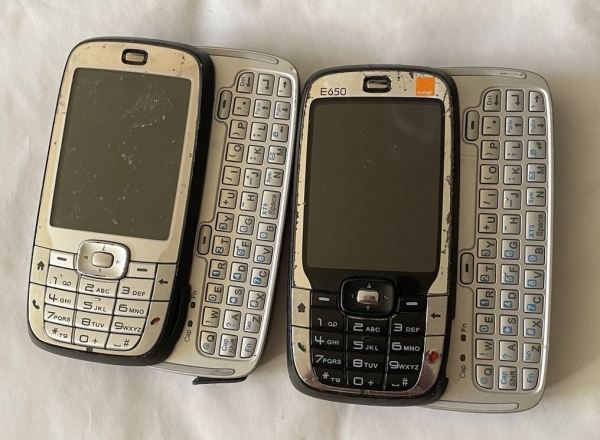 HTC SPV E650 – (orange) schwarz Schieberegler Handy Smartphone – QWERTZ Tastatur x2