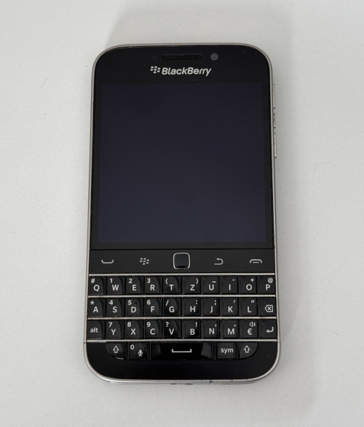 BlackBerry Classic Smartphone 16GB Schwarz QWERTZ Ohne Simlock BlackBerry OS