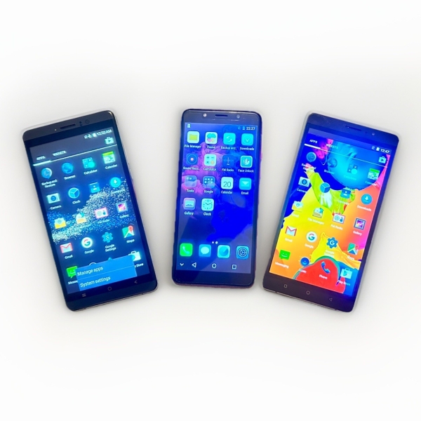 3x Smartphones ungetestet guter Zustand